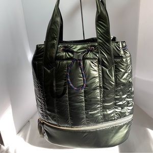 Stella & Dot Crush It Quilted Bag